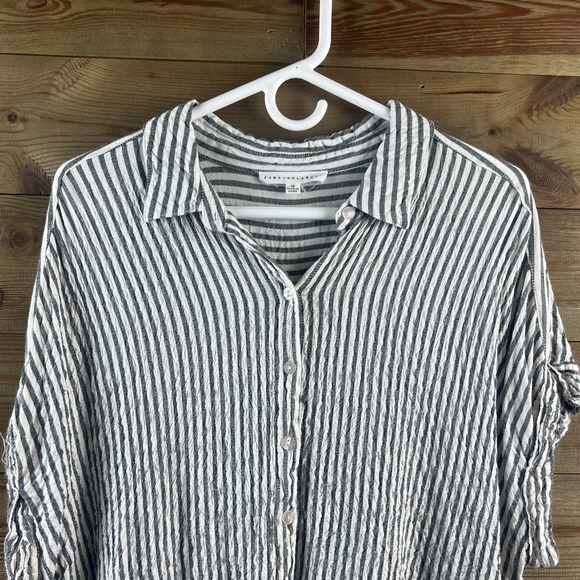 Jane + Delancey Womens Shirt Cap Sleeve Button Up Striped Seersucker Size 2X - Picture 2 of 7